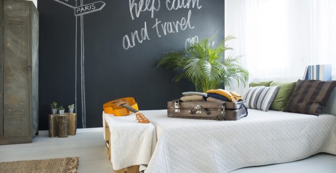 Travel Themed Decor for Bedrooms